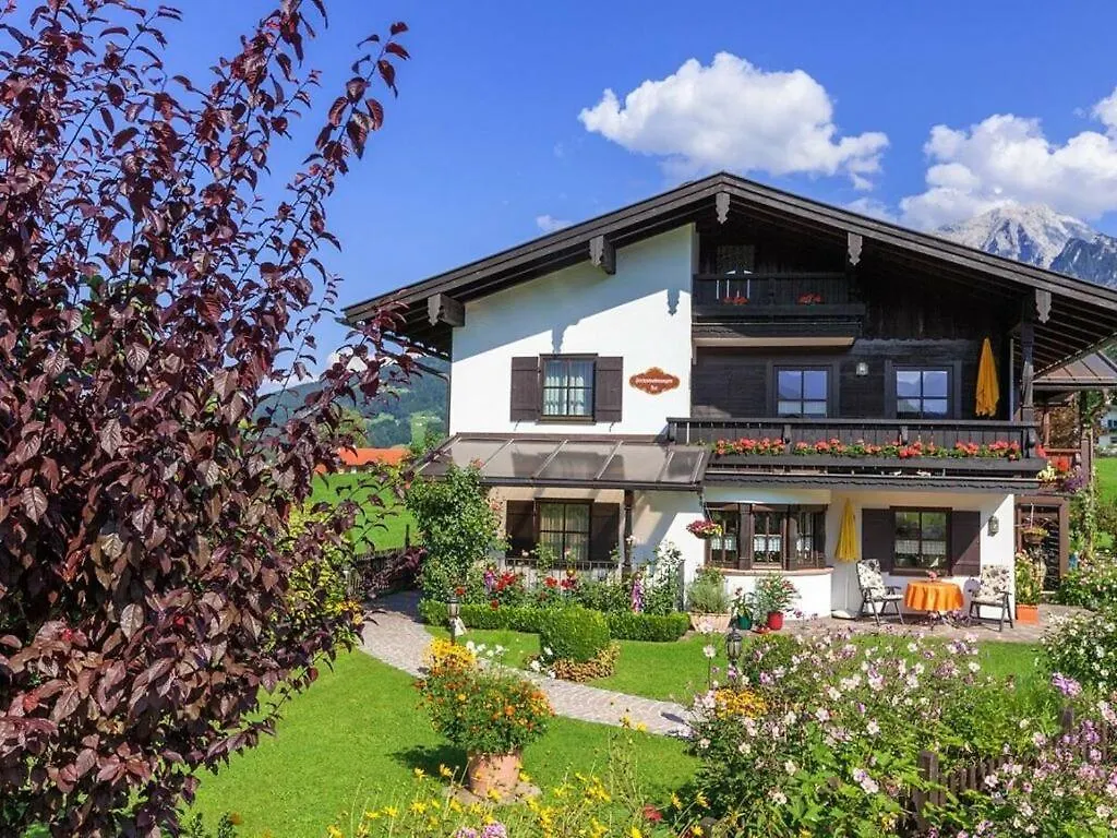 Rooster 2 -Kierngasshaeusl- Villa Schoenau am Koenigsee